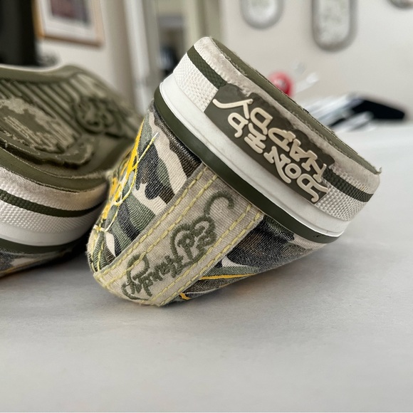 Vintage Ed Hardy Slip Ons - Picture 7 of 9